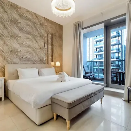 Sparkle Tower 1, Dubai Marina - Bright Two Bedroom المظهر الخارجي الصورة