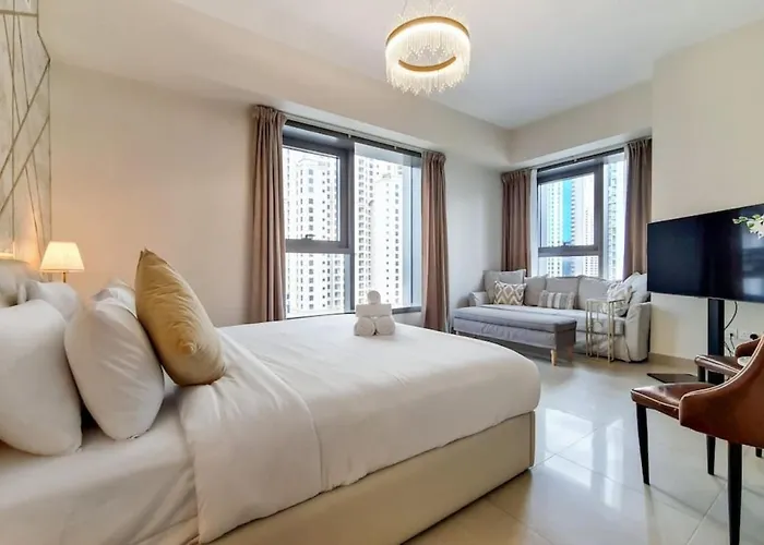 Sparkle Tower 1, Dubai Marina - Bright Two Bedroom