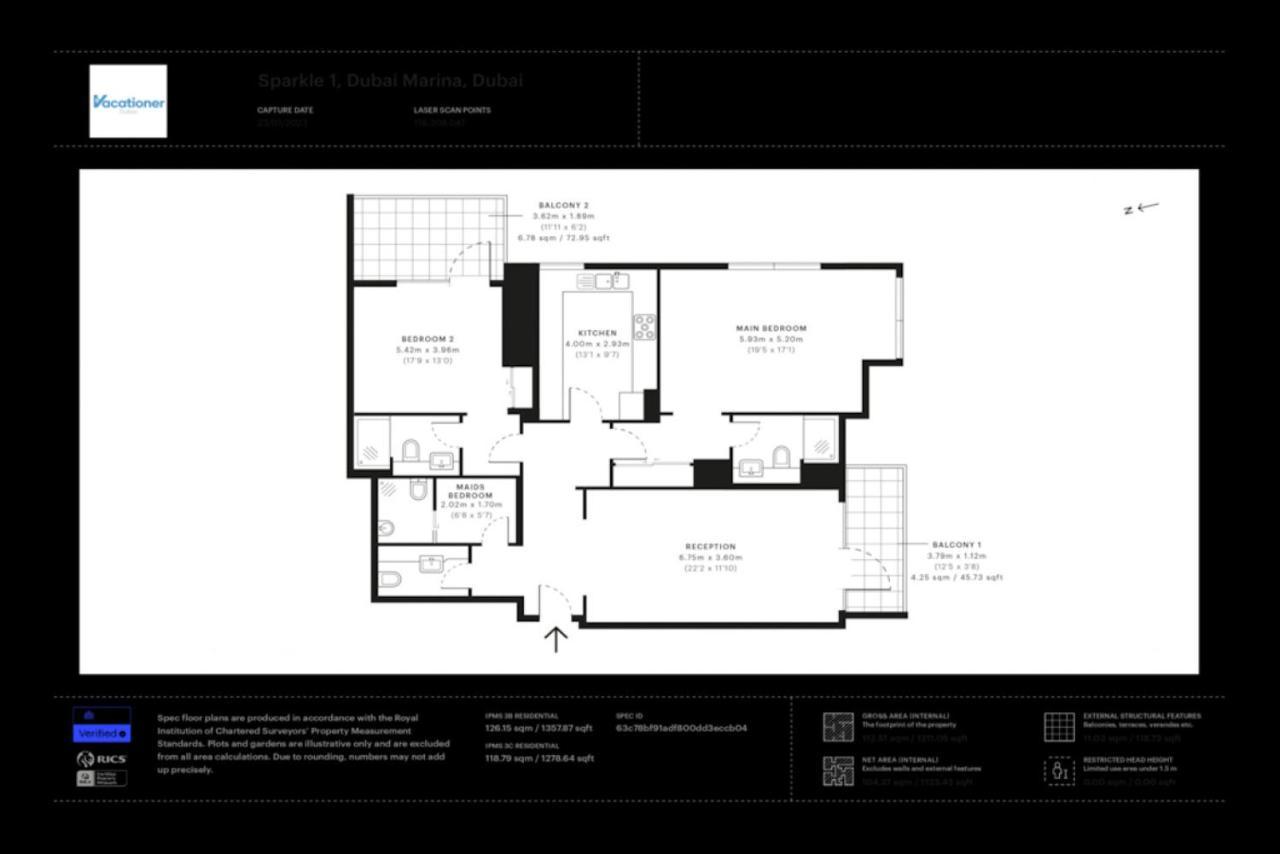 Sparkle Tower 1, Marina - Bright Two Bedroom دبي